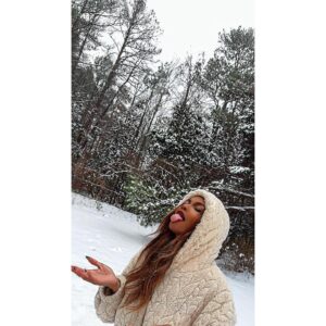 Lauryn McClain Instagram - thank you all for the birthday wishes yesterday. the only thing i’ve asked for on my birthday for years was for it to snow… thank you, GOD. i love YOU. and i HEAR YOU. #28 🤍❄️🙏🏾💋