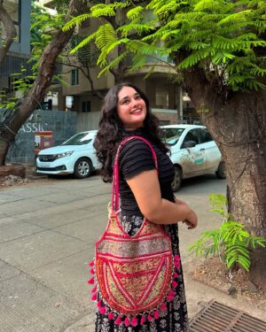 Laxmi Shetty Instagram - Hi <3