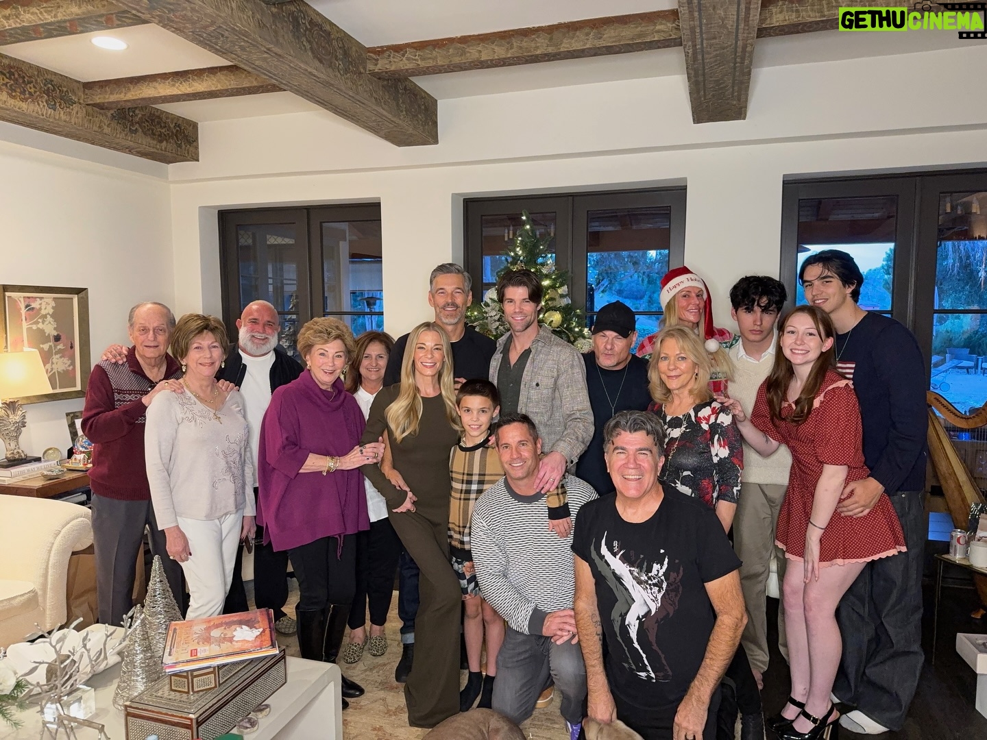LeAnn Rimes - 15.1K Likes - merry everything from our crew! so grateful for all the love in our home 🏠 today! hope everyone has had a peaceful, magical day! now… bring on the sweatpants and a movie 🍿
#christmas2024 #happy holidays #family