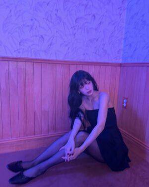 Lee Chae-young Instagram - 🌊