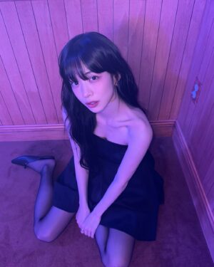 Lee Chae-young Instagram - 🌊