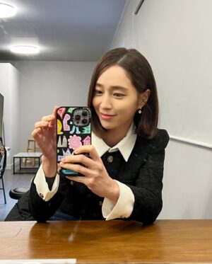 Lee Min-jung Instagram - 그래 이혼하자 지앤화이트 대표 백미영… #MSteam 잘 묵었어요 감쟈합니다…
