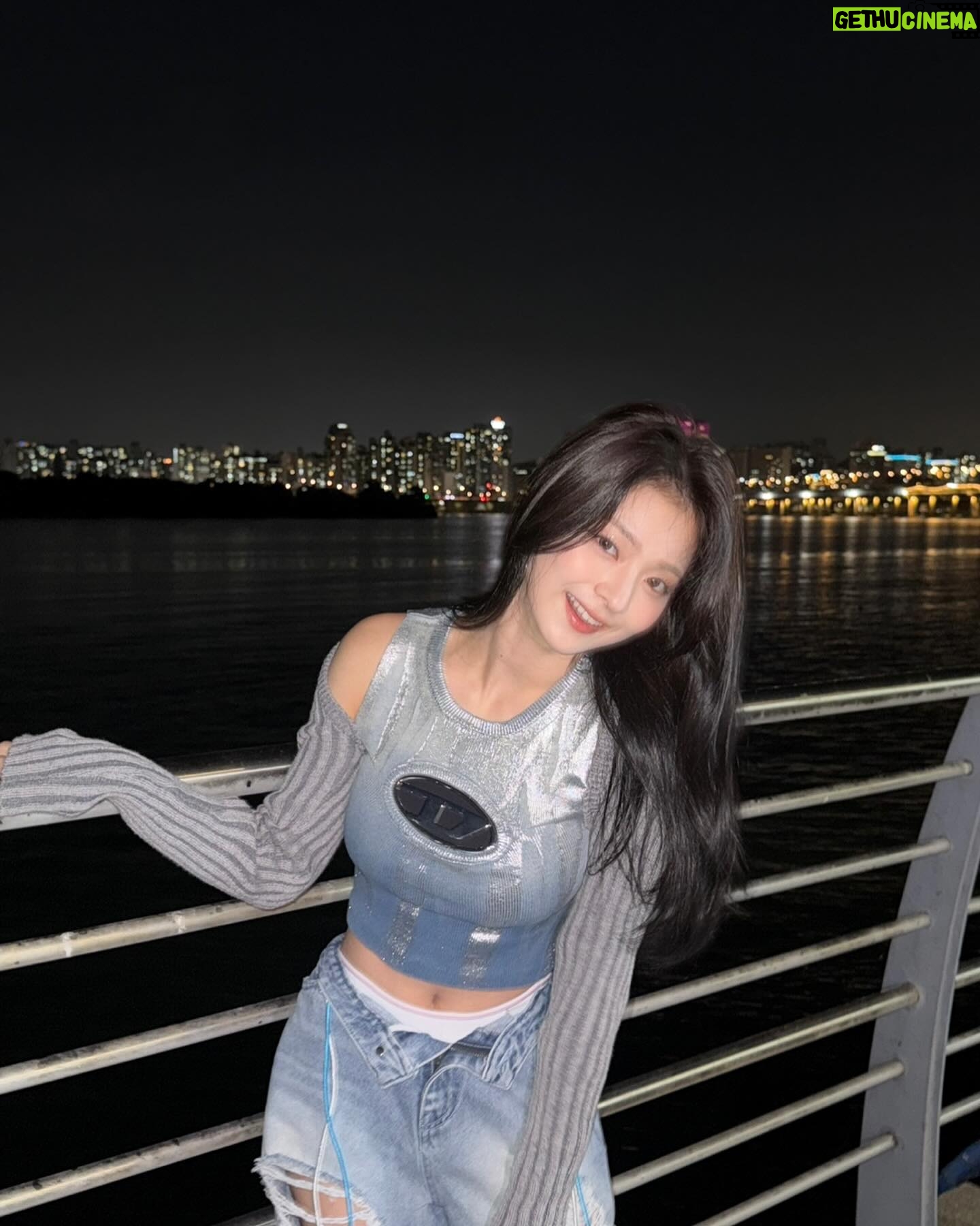 Lee Na-gyung - 165.3K Likes - ė¤ģ ķė° š
