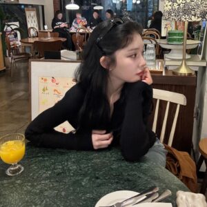 Lee Si-woo Instagram - 그놩 🧩