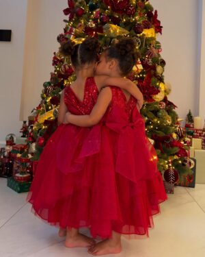 Leigh-Anne Instagram - Merry Christmas from the Grays ♥️🥹🥰