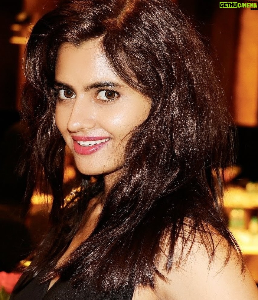 Leslie Tripathy - 12.4K Likes - Exuding my inner Goddess 💫✨