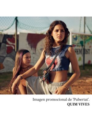 Leticia Dolera Instagram - Este domingo ha salido una entrevista en @el_pais que me hicieron durante la última semana de rodaje. 
Está completa en su web, mientras tanto, nosotras seguimos trabajando en PUBERTAT. 💜