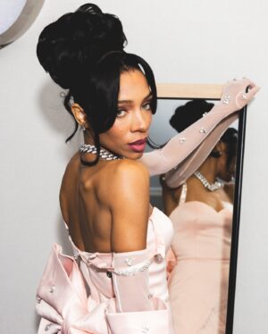 Lil Mama Instagram - Glorious💜💕 There is so much work to Be Done in The Kingdom of God. I’m just Thankful I Get To Do What I Love. 

 My Dreams are Coming True. Learning that to be Faithful is to be Patient, Cause Anything GOOD takes Time. 

I’m Filled with Gratitude💜💕