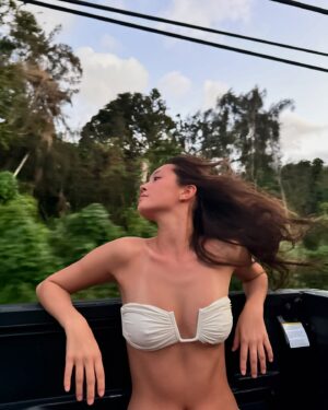 Lily Chee Instagram - island time always 🐬