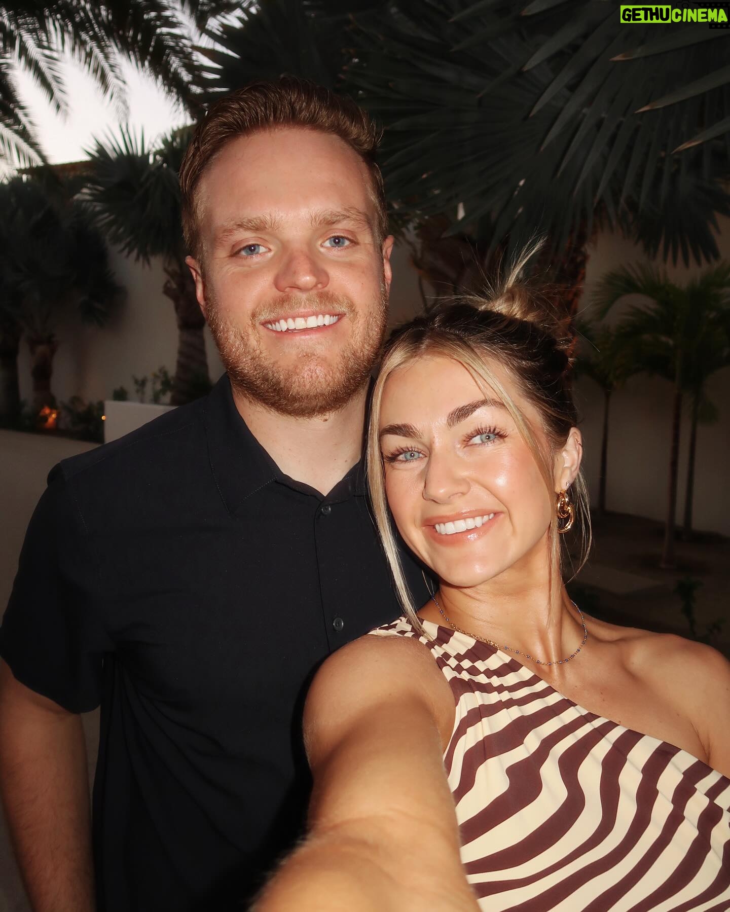 Lindsay Arnold - 118.9K Likes - 31 ✨ celebrating another year around the sun in paradise with my best friend and I couldn't be more grateful! Thank you all for the bday love 💕
#birthday #birthdaytrip #momanddad