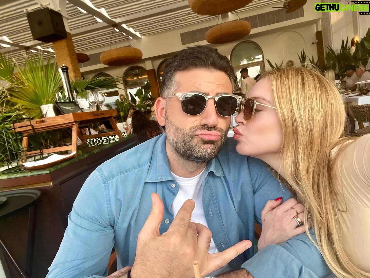 Lindsay Lohan - 486.8K Likes - Lunch date with my hubby ππ₯°π