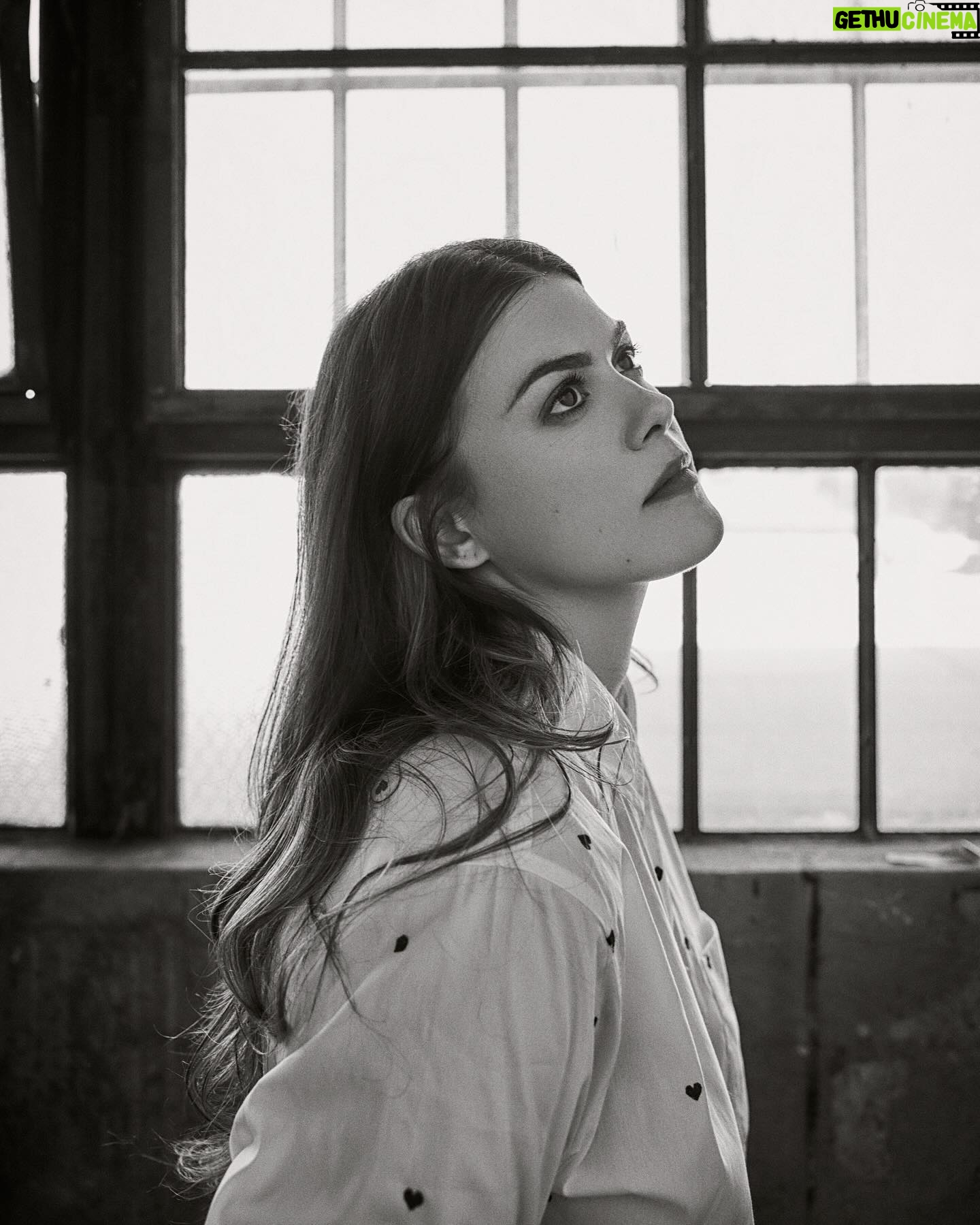 Lindsey Shaw - 20.4K Likes - 2024🚪2025