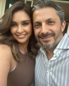 Actress Lisa Ray HD Photos and Wallpapers December 2024