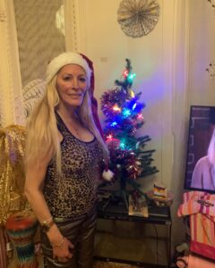 Actress Loana Petrucciani HD Photos and Wallpapers December 2025