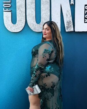 Loey Lane Instagram - Can I be honest??? I almost didn’t wear this dress last night. 
Don’t get me wrong, I LOVE this outfit - I ordered it specifically for the Joker: Folie à Deux premiere! But I was staring at myself in the mirror right before I walked out the door, and a familiar little voice crept into my head.
Telling me that I should cover up. To wear something plainer, something less attention-grabbing. This dress suddenly felt like too much, *I* felt like too much -
And you know what I did?
I put on my heels, walked out the door, and got in my car.
So often I think people assume that to be confident you have to be a specific kind of person, or at a place in your life where you feel good about yourself all the time. But for me, those negative thoughts still creep into my head sometimes. I’m not saying it’s everyone’s experience - but I definitely still experience self doubt, even in moments where I may not look like it.
It’s okay to think those things. It’s okay to listen. But you owe it to yourself to say, “alright, brain, I hear ya. But we also have one life to live, and I’m not spending it hiding away from other people’s opinions of me.”

I got so many compliments on my outfit from beautiful, lovely people all night long. Who didn’t see me the way I saw myself in the mirror before I left the house, but as I truly am. Happy and confident in my own skin, playing dress up to go to the movies.
Just put on the dress, or the crop top, or the baggy pants. Life is too short to hide away from the opinions of other people. All that matters is what you think about yourself, and when you show up and give yourself a chance to practice confidence, I promise it will come easier to you. Love you. 💓
#plussize #ootd #plussizefashion #bodypositivity #bodyconfindence #joker