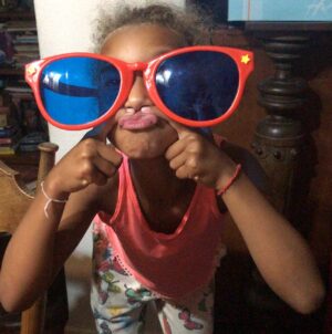 Luciana Abreu Instagram - Hoje é dia de festa 🎉 os anjos cantaram há 14 anos… nasceu a Lyonce.🙏🏼
Que a vida te permita continuar a chorar sempre de alegria, minha filha.♥️