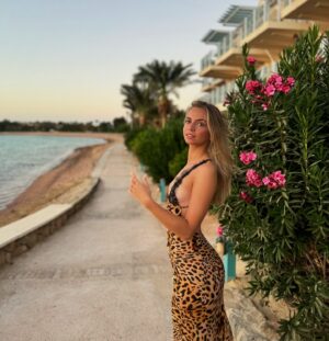 Ludivine Reding Instagram - 🌸