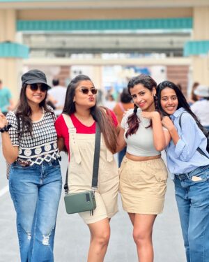 Maanasi G Kannan Instagram - Happy girls are the prettiest!! 🧿🫶❤️
Thanks for all the perfect arrangements @legsgo_holidays ✨

#singapore #vacation #girlstrip