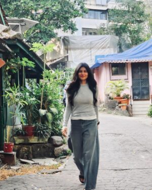 Madhurima Basak Instagram - not so solo!!!

#instadaily #explore #instagood 
#life