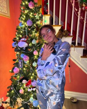 Madison Reyes Instagram - It turned out to be a very Merry Christmas🥰 @shaunskii_