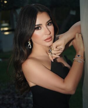 Maguy Bou Ghosn Instagram - I am the luckiest tonight 😍

Let’s get a new 🏆😍

Attending @washwashaofficial big night ✨

Best Arab Actress 2024
‎ أفضل ممثلة عربية 🏆
Aa amal - Best Arab Series 2024
‎ ع أمل 🏆

Dress by @laithmaalouf_official 
Jewelry @yeprem 
Styled by @styledbyibra 
Make up @danikamelmakeup 
Hair @michel_layoun