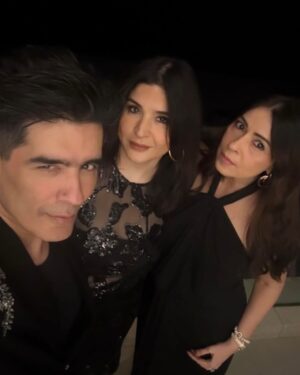 Maheep Kapoor Instagram - 1/1/25✨✨✨💝