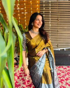 Actress Mahima Makwana HD Photos and Wallpapers January 2025