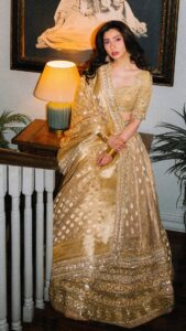Actress Mahira Khan HD Photos and Wallpapers February 2025