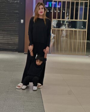 Mahiya Mahi Instagram - These pictures may be blurry, but they’re beautifully raw memories we’ll treasure even more as time goes by 🥰🥰🥰🥰