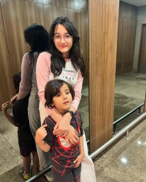 Maisha Dixit Instagram - Roll roll 🤧