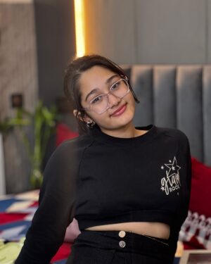 Maisha Dixit Instagram - Winters ahead 🤭🌨️❄️