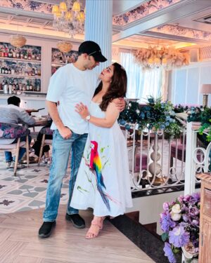 Malini Kapoor Instagram - ❤️💙❤️

Location @blabberallday 
Wearing @houseofmaithili 
.
.
.
#instagood #instalike #instalove #couple #couplegoals #lunch #date #husbandwife #