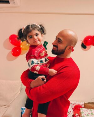 Malvika Sitlani Instagram - “Silent night?” Not with my family it isn’t 😂🥲🎄
