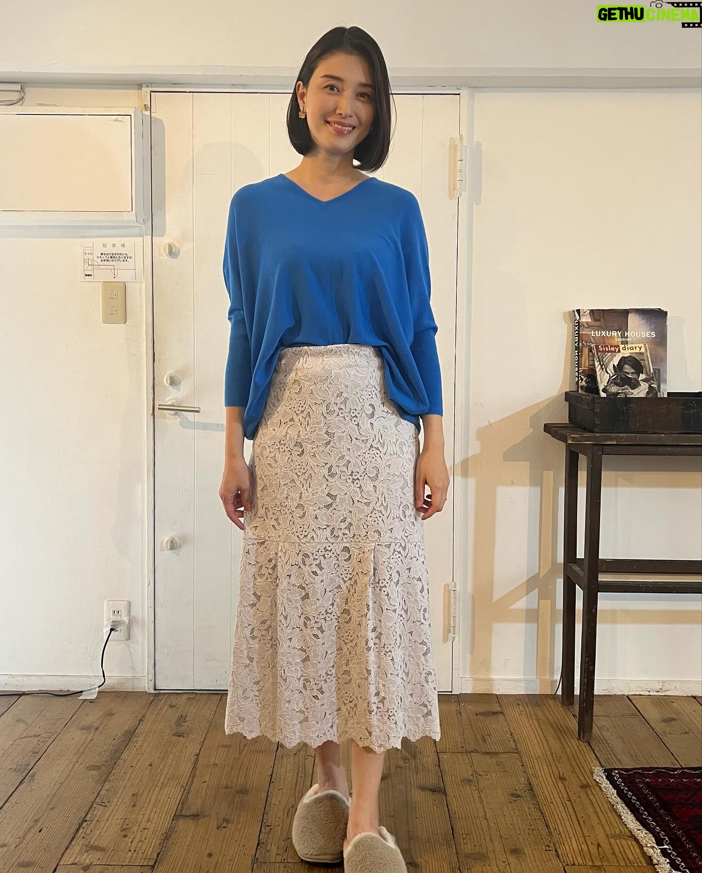 Manami Hashimoto - 6K Likes - 今夜10時からBSテレ東にて和田明日香さんの番組 和田明日香のゆる宅飲みに出演します😊
作ってくださったお料理がめちゃくちゃ美味しすぎました😍😍そして簡単にできる!!!嬉しいお料理!
ご覧になられた方ぜひお家でも作ってみてね🥰
衣装
トップス
@liesse_official
スカート
@tiara_merlose
#リエス
#liesse_official
#ティアラ
#tiara_merlose