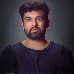 Manasi Parekh Instagram - The shoot of our Gujarati film SHUBHCHINTAK begins today! We’re thrilled to introduce our star cast! It also marks the debut of Marathi super star @swwapnil_joshi  in Gujarati cinema 😍Stay tuned for more updates as we embark on this incredible journey together! 

Director: @vaidyanisarg
Producer: @parthivgohil9 , @manasi_parekh
Co-Producer: @rd_dhavalthakkar

Cast:
@swwapnil_joshi @virafpp @esharkansara @nautankideep @buchmehulofficial @tusharika9

[ Indian Film Industry,New Gujarati Film – Shubhchintak,Swwapnil Joshi in Gujarati Cinema,Shubhchintak Star Cast,Director Nisarg Vaidya,Parthiv Gohil & Manasi Parekh Production,Indian Regional Cinema,Swwapnil Joshi Debut
Esha Kansara & Viraf Patel
Gujarati Cinema Collaboration
Shubhchintak , Movie ]