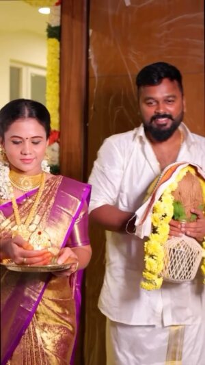 Manimegalai Instagram - கிரஹப்பிரவேசம் 🏠 
Love Marriage Life 💓🥰
Chennai House Warming Moments 🧿

#HussainManimegalai #housewarming #Grahapravesam #marriagelife