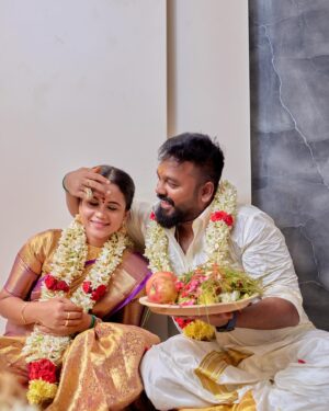 Manimegalai Instagram - Hussain Manimegalai சொந்த வீடு HOUSE WARMING day 🥰
CHENNAI - Dec 5th 2024 🧿🧿🧿 

You all know abt our Journey from Day 1 of our Marriage. From struggling to pay 10k as a Rent on our first year of Marriage to Owning a Premium Apartment in Chennai’s Prime location is a Biggest Ever DREAM & an Achievement For us.

Starting From Zero & Leading a life without any Support actually Made us Stronger & gave us Confidence 💛 As we are celebrating Our Wedding anniversary tomo We are very Happy & Humbled to Share our Happiness to You on the same Anniversary week. Booked this house on 2021, Was eagerly waiting for Handover & Finally the day has arrived. We dreamt of it, Worked harder & God blessed us With this Lifetime Gift 🙏 Need all ur Wishes & Blessings as always Chottii’s 😎

SRI RAMA JAYAM
MASHA ALLAH