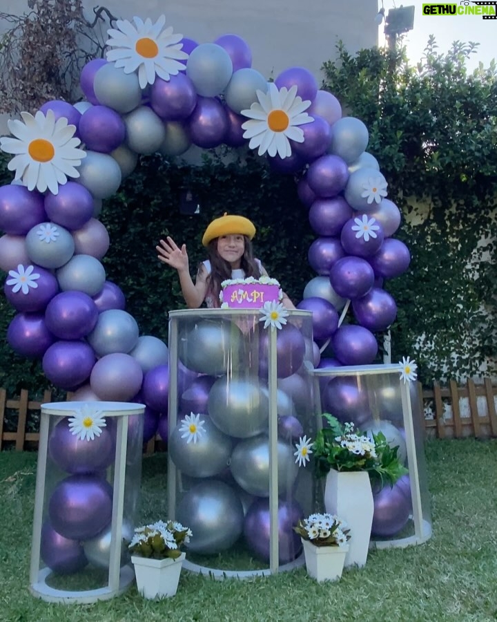 Manuela Pal - 7.7K Likes - Un cumple increíble! PijamHada (si, con H porque estamos #Margaritizados).. obvio todo de #Margarita
Gracias amigas y primas por venir a divertirse con Ampi!
Gracias siempre a @guacamole_eventos que son lo más y la rompen siempre con los eventos, además de ser buena gente #Guacamole no falla nunca fue tema de conversación!
Gracias @jimecoacci por la torta increíble de cada año, me daba pena cortarla 🥹Y gracias Moni de @tiendadesuenios por venir a poner el cuerpo y sobretodo x las pulseritas hermosas!
El Spa un éxito! Marcos sos espectacular!
La felicidad de Ampi me llena el ♥️ y me hace olvidar un poco que dormí 3 hs 😴 y que la pasaron tan pero taaaan bien que ellas se durmieron a las 5.30 de la mañana con los pajaritos a puro canto 🫠