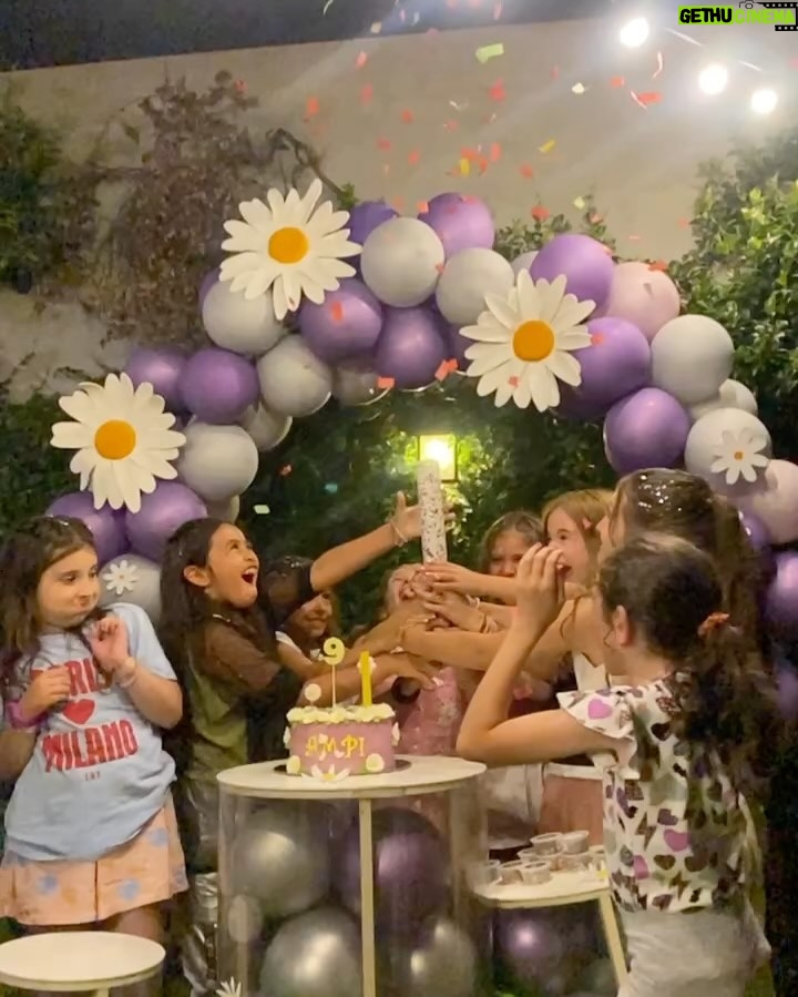 Manuela Pal - 7.7K Likes - Un cumple increíble! PijamHada (si, con H porque estamos #Margaritizados).. obvio todo de #Margarita
Gracias amigas y primas por venir a divertirse con Ampi!
Gracias siempre a @guacamole_eventos que son lo más y la rompen siempre con los eventos, además de ser buena gente #Guacamole no falla nunca fue tema de conversación!
Gracias @jimecoacci por la torta increíble de cada año, me daba pena cortarla 🥹Y gracias Moni de @tiendadesuenios por venir a poner el cuerpo y sobretodo x las pulseritas hermosas!
El Spa un éxito! Marcos sos espectacular!
La felicidad de Ampi me llena el ♥️ y me hace olvidar un poco que dormí 3 hs 😴 y que la pasaron tan pero taaaan bien que ellas se durmieron a las 5.30 de la mañana con los pajaritos a puro canto 🫠