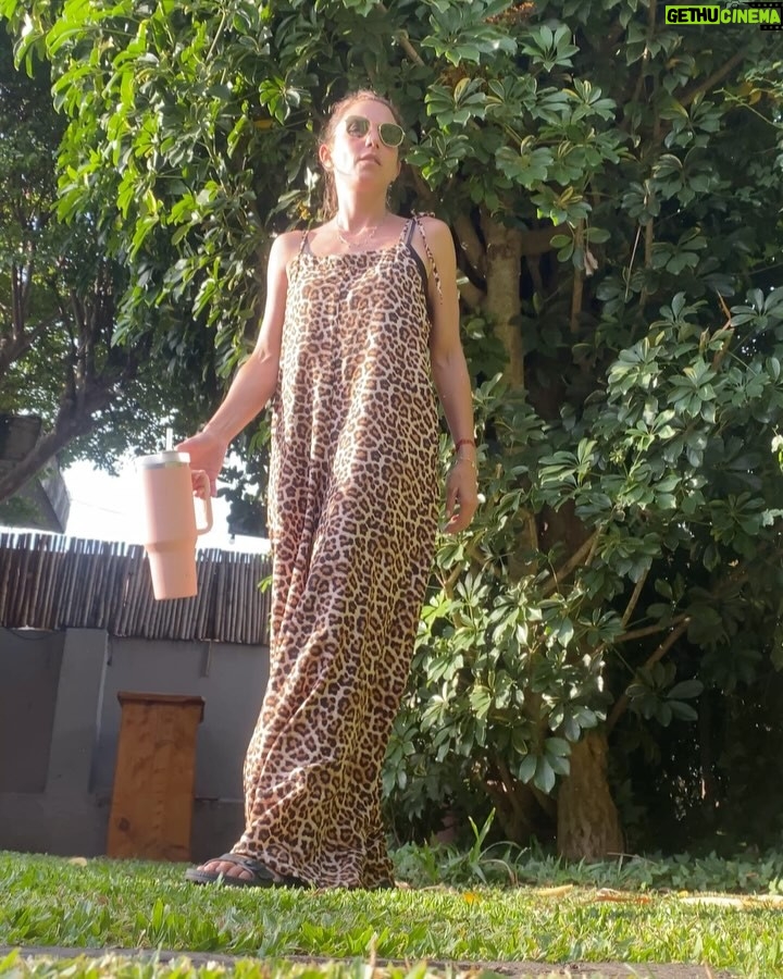 Manuela Pal - 2.1K Likes - Solcito, agüita y baile. ☀️ 💦 verano 100%
@bellkys_