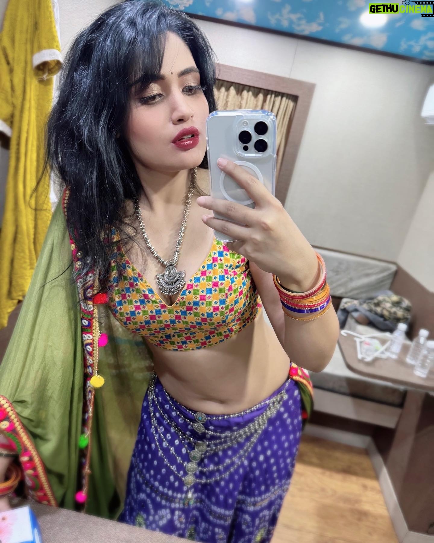 Manvi Chugh - 8.7K Likes -