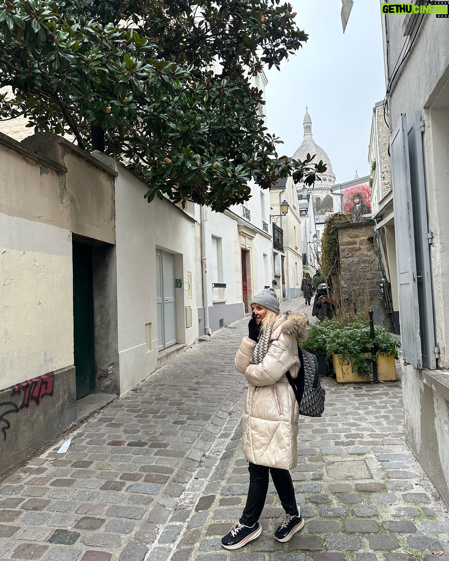 Maria Bekatorou - 10.3K Likes - La vie est belle à Paris…
La vie est belle à Reims… #noël #paris #reims #joyeuxvoyageurs #parisjetaime #lavieestbelle #lavieenrose