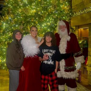 Mariah Carey Instagram - Merry Christmas!!! ❤️🎄❤️🎄❤️🎄