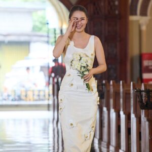 Marian Rivera Instagram - Walking down the aisle with our kids today, celebrating 10 beautiful years together. Love, GOD and family forever! #DongYan♾️ 🙏🏻☝🏻