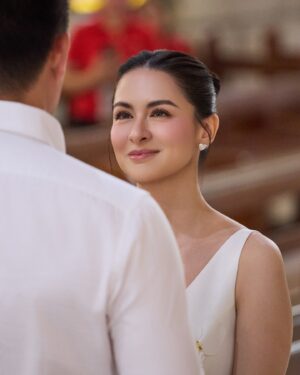 Marian Rivera Instagram - I will always cherish our journey with God, and our beautiful children, Zia and Sixto. 🙏🏻☝🏻♥️ Salamat sa pagtupad sa pangarap ko, ang magkaroon ng Pamilya.