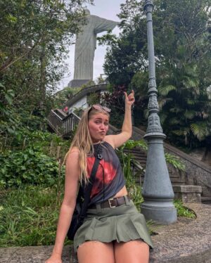 Marije Zuurveld Instagram - Should i move here?….. 🇧🇷🌴