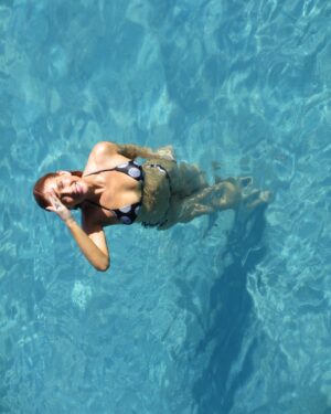 Marina Ruy Barbosa Instagram - dizem por aí que foto de biquíni engaja 
some of me @shopginger 🌞