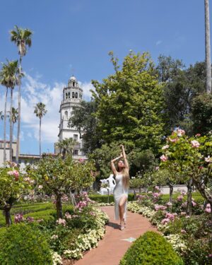 Megha Bajaj Instagram - Building castles in the clouds..
Hearst Castle
☀️🏰🌷🦋