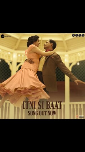 Meghna Gulzar Instagram - Sam aur Silloo ke beech… Itni si Baat, ankahee…
Yun bayaan ho gayi…

#ItniSiBaat song out now! 

#Samबहादुर in cinemas now!

Book your tickets, Link in bio.

#SamIsHere #SamBahadur

@vickykaushal09 @sanyamalhotra_ @fatimasanashaikh @ronnie.screwvala #Gulzar @shankarehsaanloy @shreyaghoshal @sonunigamofficial @vijayganguly @bhavani.iyer @ishantanus @rsvpmovies @maharrshshah @zeemusiccompany