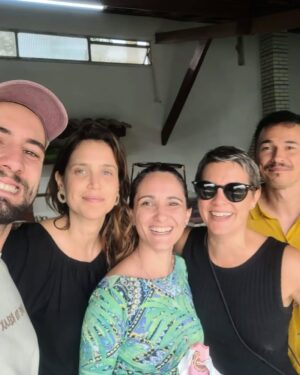 Mel Lisboa Instagram - 4.3 🎈

Comemorei do jeito que mais gosto. Cercada de amor e música boa ♥️

Obrigada @gustavorezee @wilsonpereirarezende e @arletesoriano por dividirem o espaço e o momento comigo 🎉

E bora pros próximos!